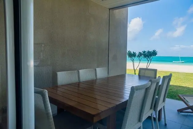 Suit Three Bedrooms