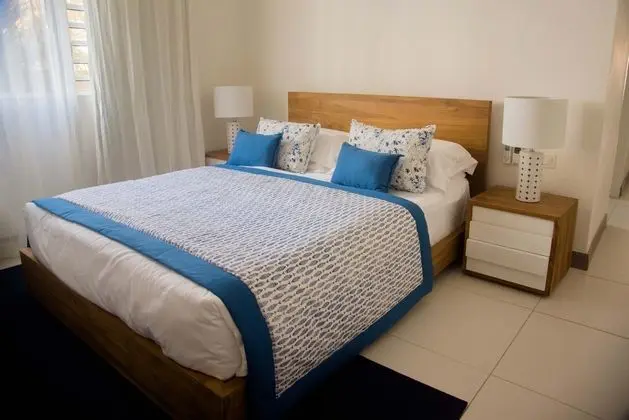 Suit Three Bedrooms