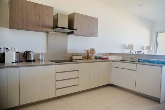 Suit Three Bedrooms
