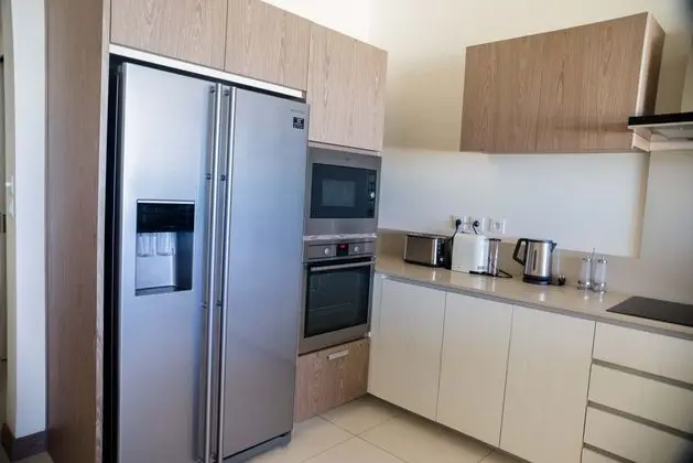 Suit Three Bedrooms