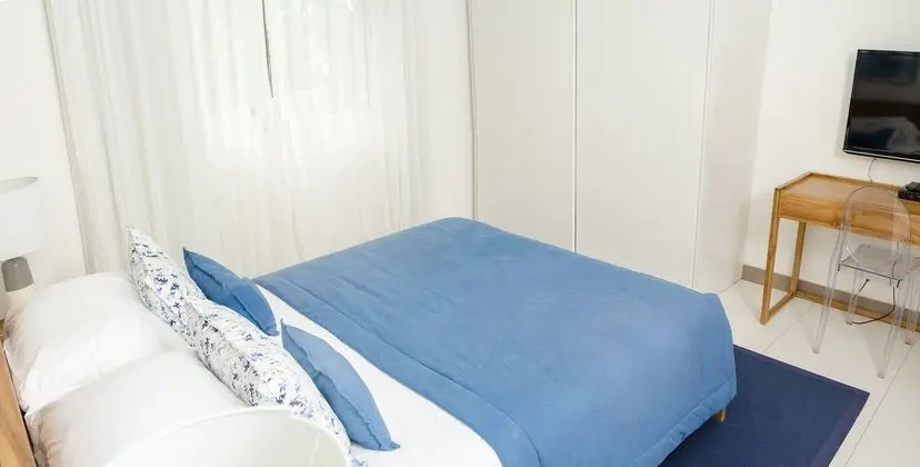 Suit Three Bedrooms