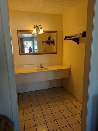 2 Double Beds, Smoking