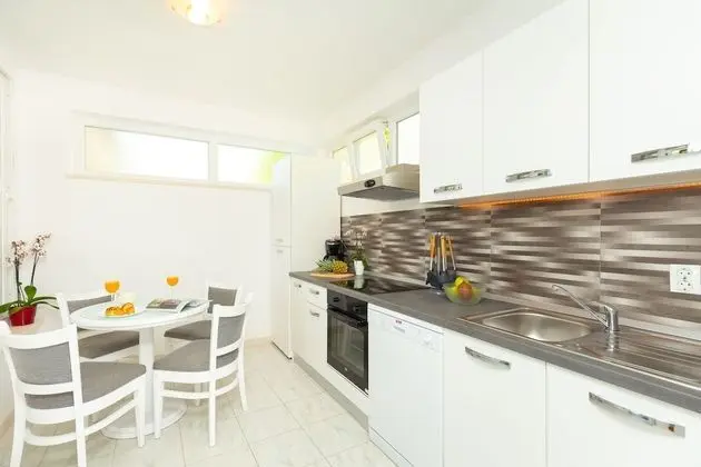 Apart Daire (4 Bedrooms)