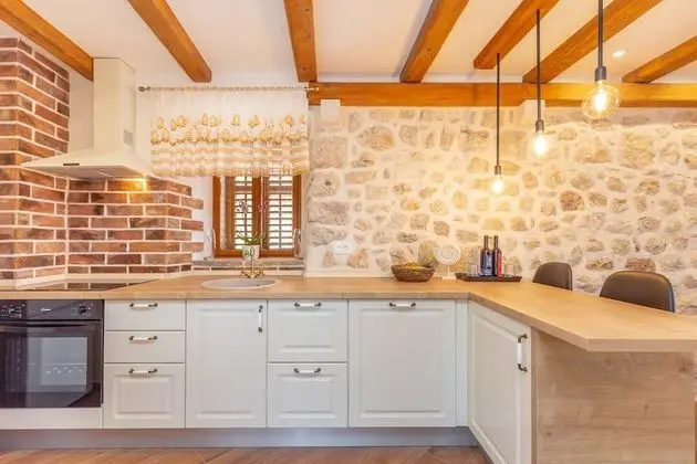 Traditional Ev (2 Bedrooms)