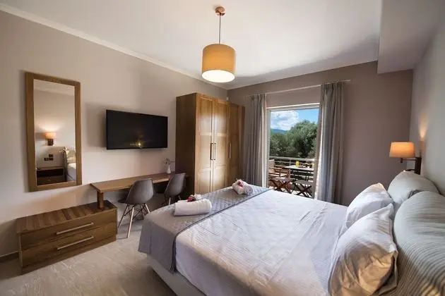 Luxury Stüdyo, Havuz Manzaralı