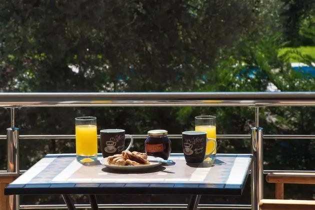 Luxury Stüdyo, Havuz Manzaralı