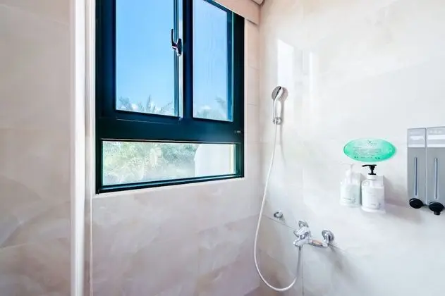 Dört Kişilik Oda, Balkon