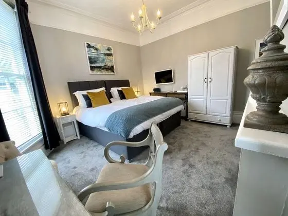 Deluxe Tek Büyük Yataklı Oda, Banyolu/Duşlu (Room 1)