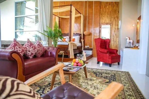 Luxury Suite Beachfront