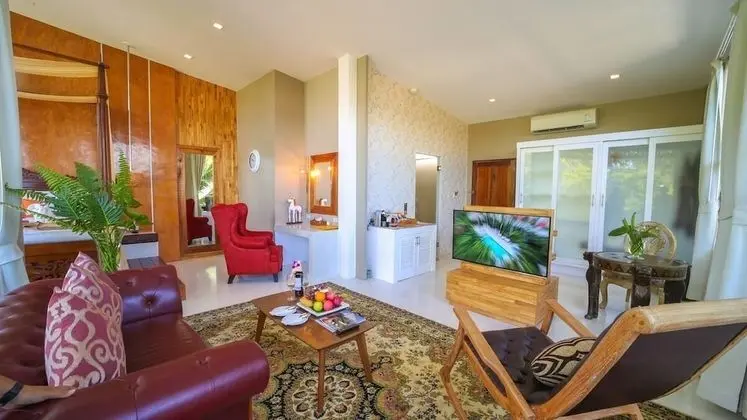 Luxury Suite Beachfront