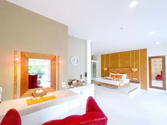 Pool View Suite