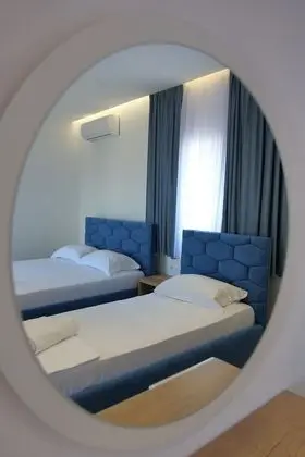 Üç Kişilik Oda, Balkon