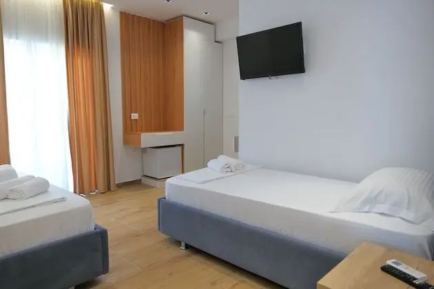 Üç Kişilik Oda, Balkon