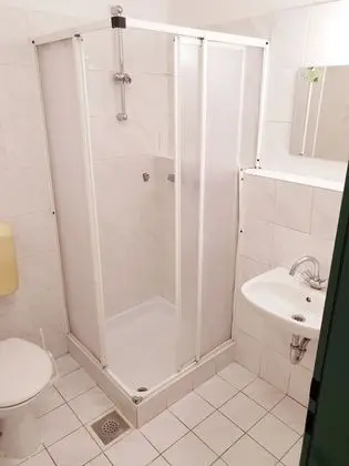 Basic Ortak Ranzalı Oda