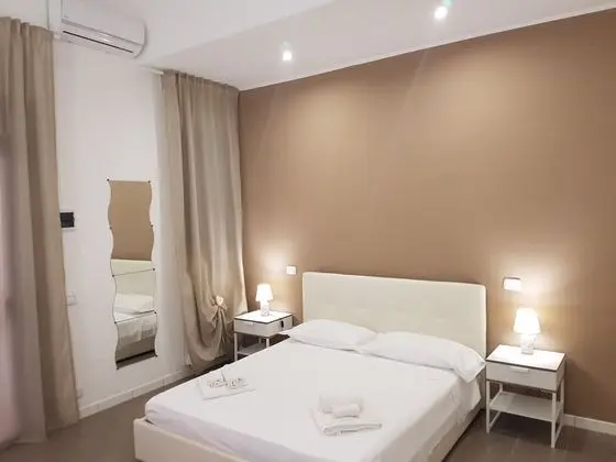 Üç Kişilik Oda