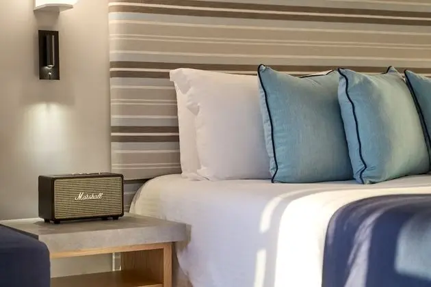 Sun Suite, Sea View