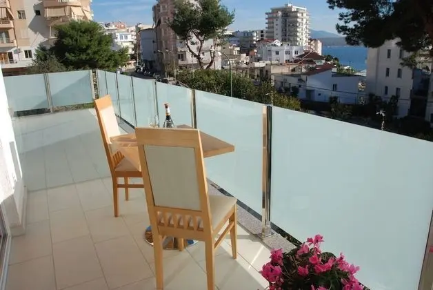 Dört Kişilik Oda, Balkon, Deniz Manzaralı