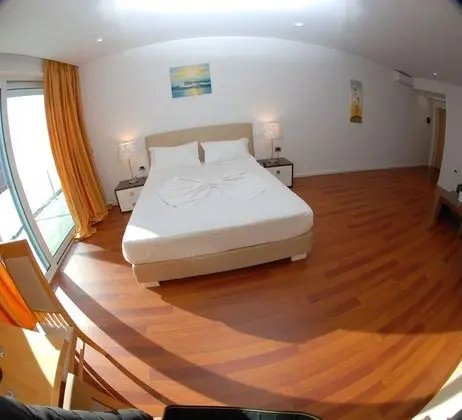 Süit, Balkon, Deniz Manzaralı