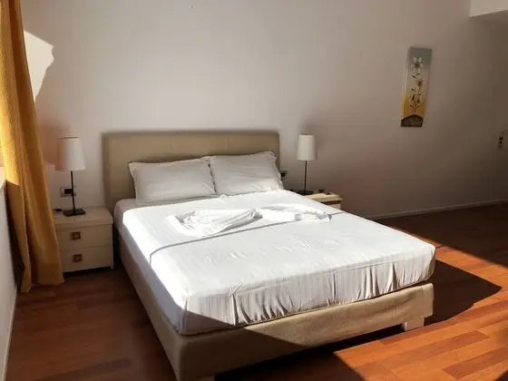 Tek Büyük Yataklı Oda, Balkon, Deniz Manzaralı