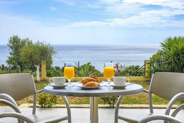 Elegant Apartment,  1 Bedroom, Sea View