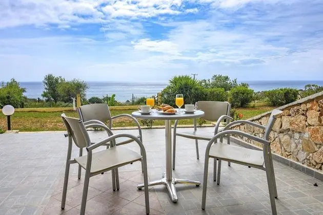 Elegant Apartment,  1 Bedroom, Sea View