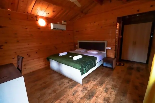 Deluxe Kır Evi, 1 En Büyük (King) Boy Yatak