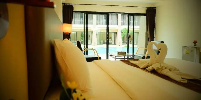 Deluxe Pool Access, Double Bed