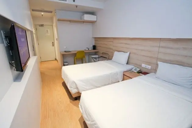 Deluxe Tek Büyük veya İki Ayrı Yataklı Oda
