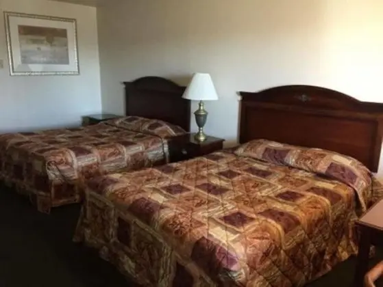 Oda, 2 Büyük (Queen) Boy Yatak