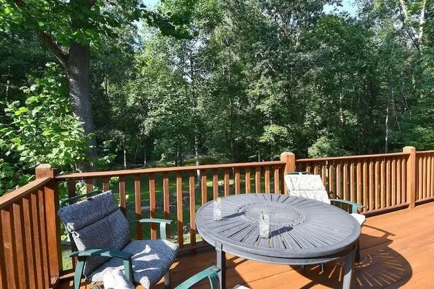 Ev, Birden Çok Yatak (Summerfield Cottage at Sleepy Creek)