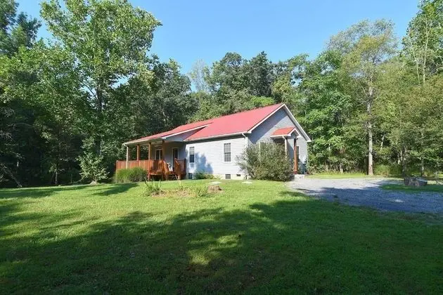 Ev, Birden Çok Yatak (Summerfield Cottage at Sleepy Creek)