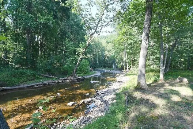 Ev, Birden Çok Yatak (Summerfield Cottage at Sleepy Creek)