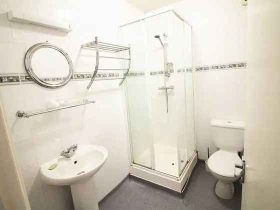 Premium Tek Büyük veya İki Ayrı Yataklı Oda, Banyolu/Duşlu