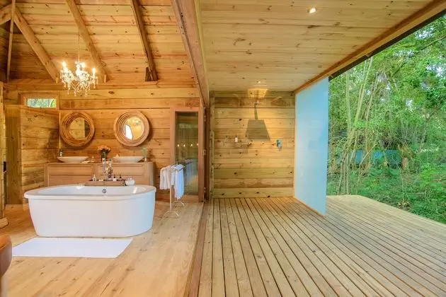 Luxury Tek Büyük Yataklı Oda (Forest)