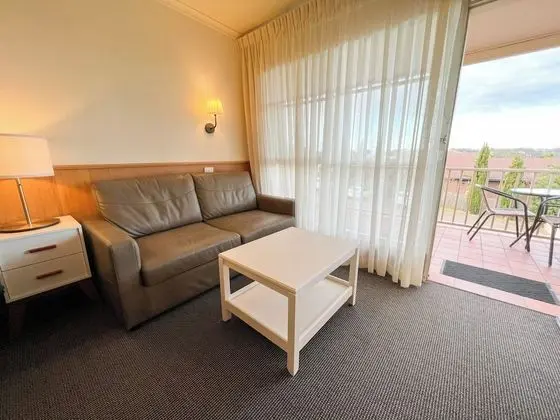Premium Oda, 1 En Büyük (King) Boy Yatak, Balkon, Göl Manzaralı