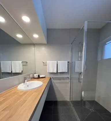 Premium Oda, 1 En Büyük (King) Boy Yatak, Balkon, Göl Manzaralı