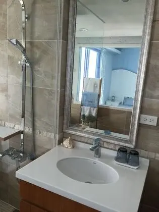 Deluxe Tek Büyük Yataklı Oda, Balkon, Deniz Manzaralı