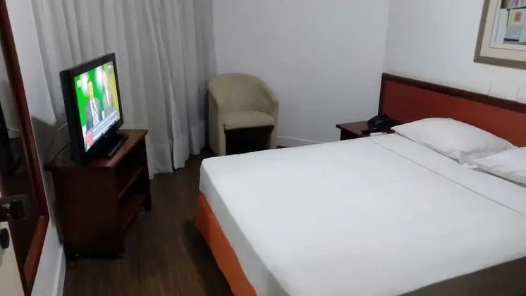 Standard Tek Büyük Yataklı Oda