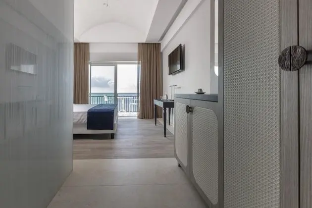 Deluxe Tek Büyük veya İki Ayrı Yataklı Oda, Deniz Manzaralı