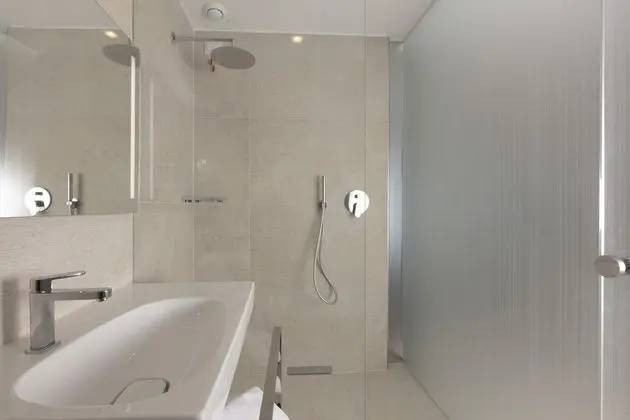 Deluxe Tek Büyük veya İki Ayrı Yataklı Oda, Deniz Manzaralı