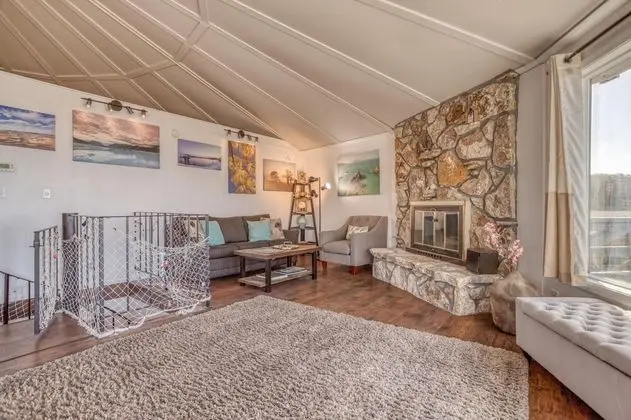 Ev, Birden Çok Yatak (Summit House)