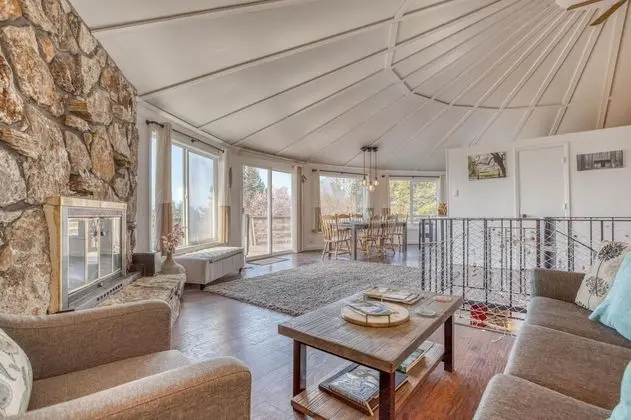 Ev, Birden Çok Yatak (Summit House)