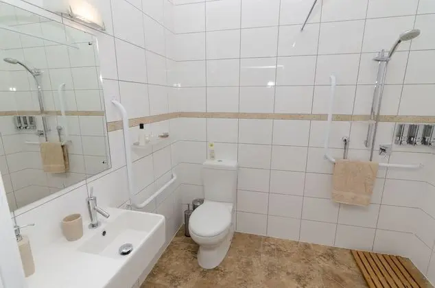 Deluxe Tek Büyük Yataklı Oda, 1 Yatak Odası, Veranda, Bahçe Manzaralı