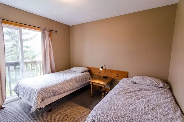 Kır Evi, Birden Çok Yatak Odası, Mutfak (Linen & Towels Not Included)