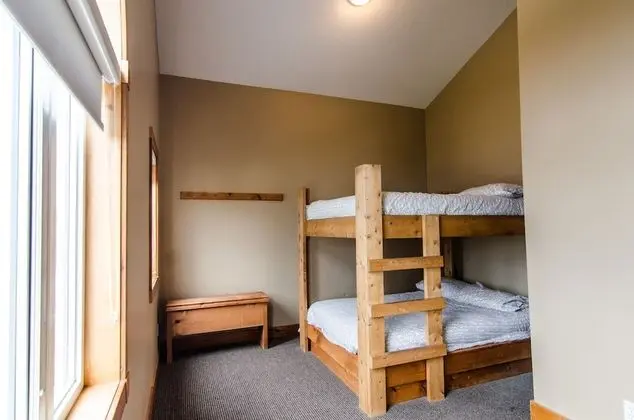 Kır Evi, Birden Çok Yatak Odası, Mutfak (Linen & Towels Not Included)