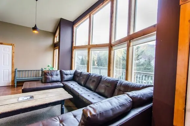 Kır Evi, Birden Çok Yatak Odası, Mutfak (Linen & Towels Not Included)