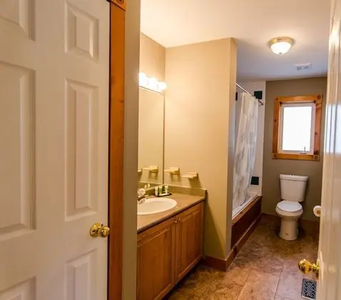 Kır Evi, Birden Çok Yatak Odası, Mutfak (Linen & Towels Not Included)