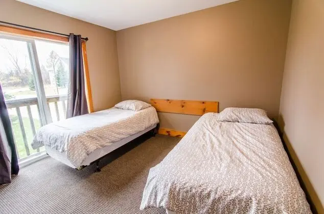 Kır Evi, Birden Çok Yatak Odası, Mutfak (Linen & Towels Not Included)