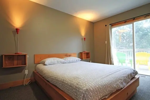 Kır Evi, Birden Çok Yatak Odası, Mutfak (Linen & Towels Not Included)