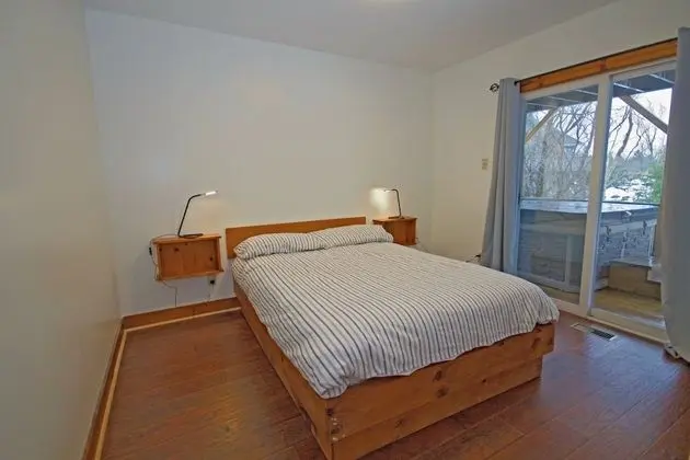Kır Evi, Birden Çok Yatak Odası, Sıcak Su Havuzu (Linen & Towels Not Included)